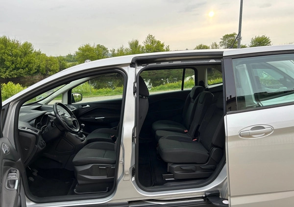 Ford Grand C-MAX cena 41999 przebieg: 118000, rok produkcji 2017 z Łomża małe 781